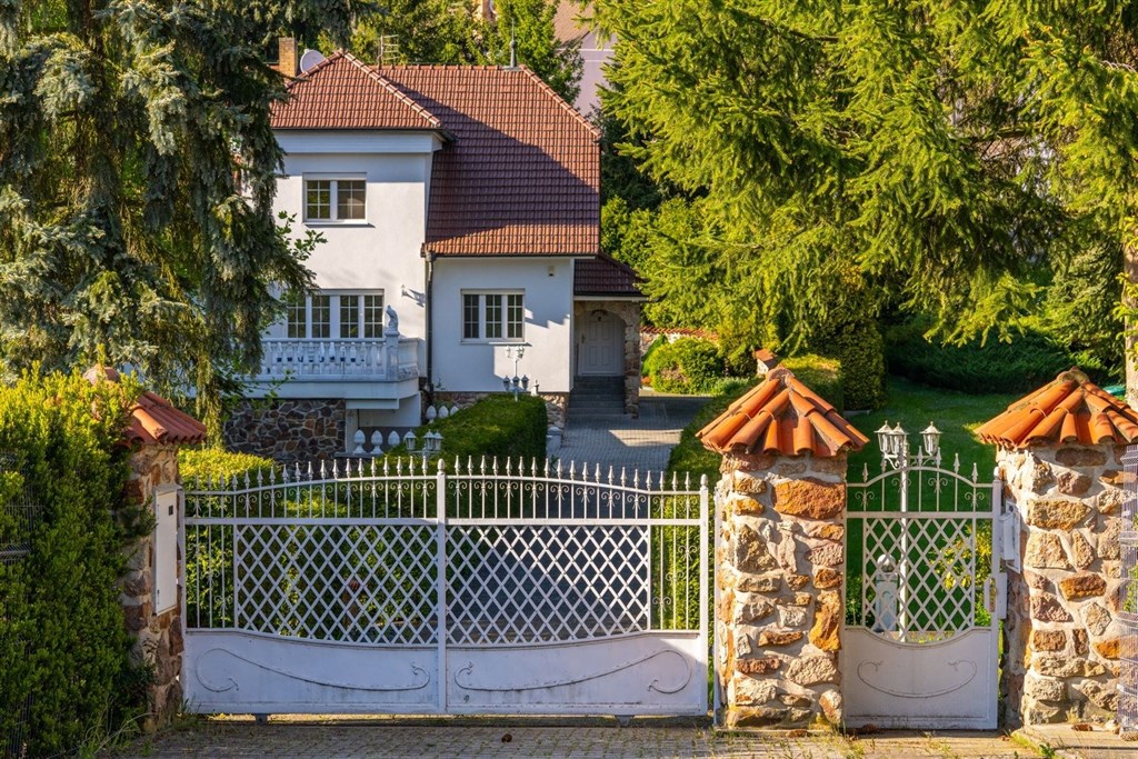 Exteriér domu - denní pohled 29